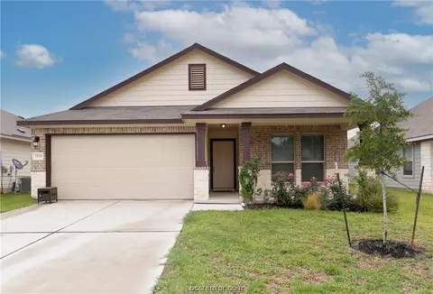 1928 Thorndyke Ln, Bryan, TX 77807