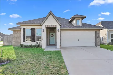 2001 Dumfries Dr, Bryan, TX 77807