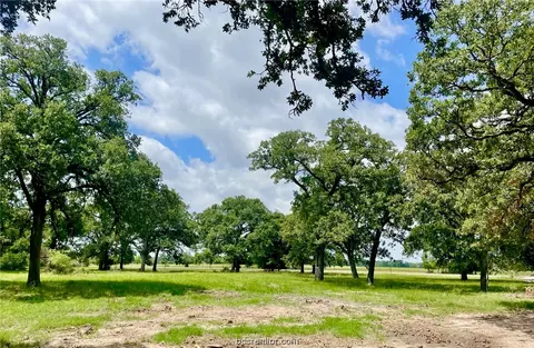 4673 Andert, Bryan, TX 77808 photo 2