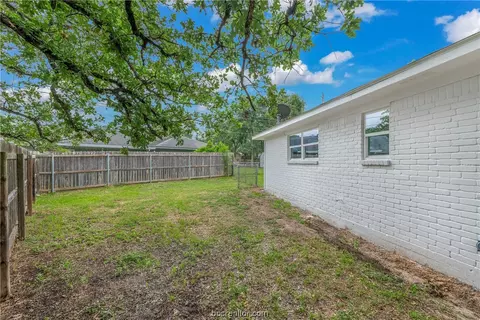3003 Allen, Bryan, TX 77803 photo 19