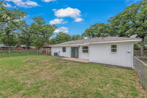 3003 Allen, Bryan, TX 77803 photo 18