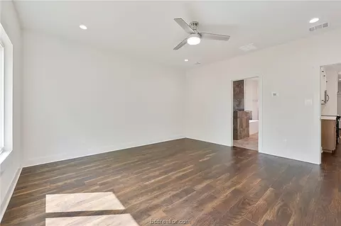 3912 Nagle St, Bryan, TX 77801 photo 13