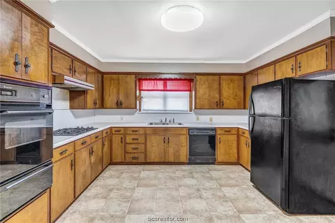 1115 E 26th St, Bryan, TX 77803 photo 8