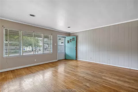 1115 E 26th St, Bryan, TX 77803 photo 6