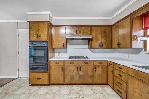 1115 E 26th St, Bryan, TX 77803 photo 10