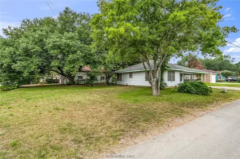 1115 E 26th St, Bryan, TX 77803 photo 5