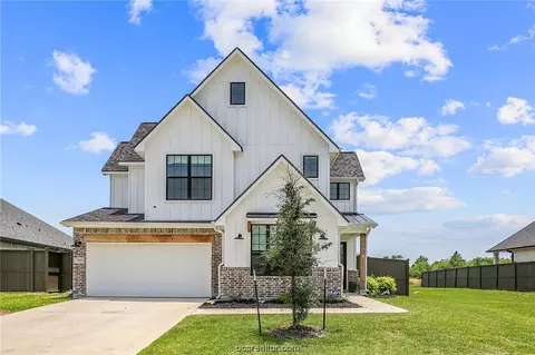 5142 Maroon Creek Dr, Bryan, TX 77802