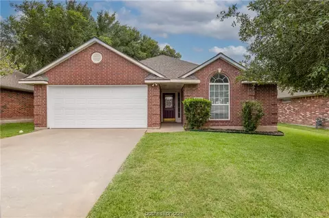 209 Bernburg Ct, College Station, TX 77845