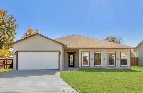 415 N Wrangler, Franklin, TX 77856