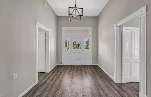 440 E Bell, Bartlett, TX 76511 photo 6