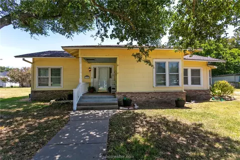 650 Ave H, Somerville, TX 77879