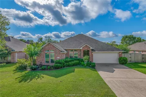 2057 Ravenstone Loop, College Station, TX 77845