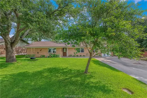 806 Vine St, Bryan, TX 77802 photo 23