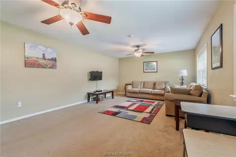 806 Vine St, Bryan, TX 77802 photo 9