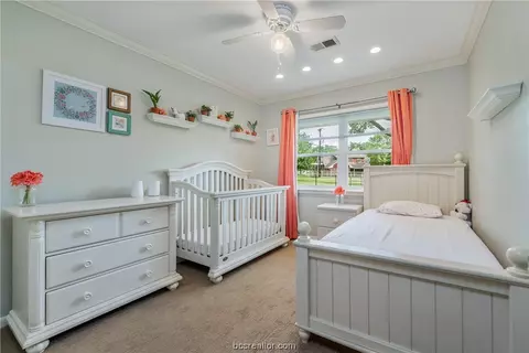 806 Vine St, Bryan, TX 77802 photo 14