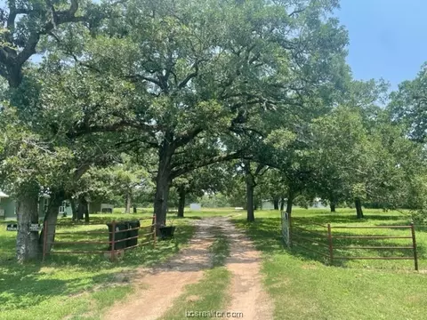 4731 Silver Hill Road Cob, Bryan, TX 77807 photo 7