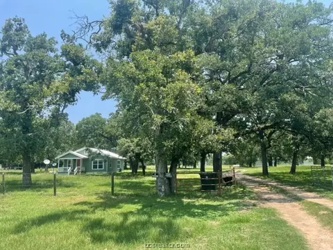 4731 Silver Hill Road Cob, Bryan, TX 77807 photo 8