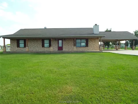 3301 Vaquero Dr, Bryan, TX 77808
