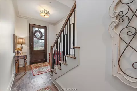 216 Tarrow St, College Station, TX 77840