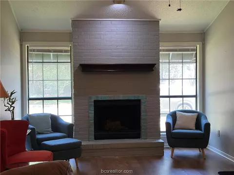 906 Westview St, Bryan, TX 77802 photo 5