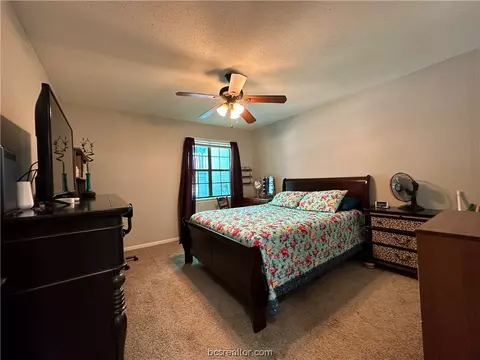 906 Westview St, Bryan, TX 77802 photo 12