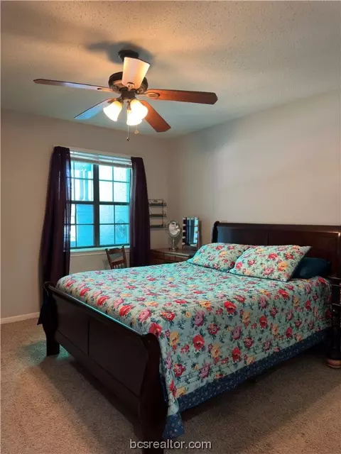 906 Westview St, Bryan, TX 77802 photo 14