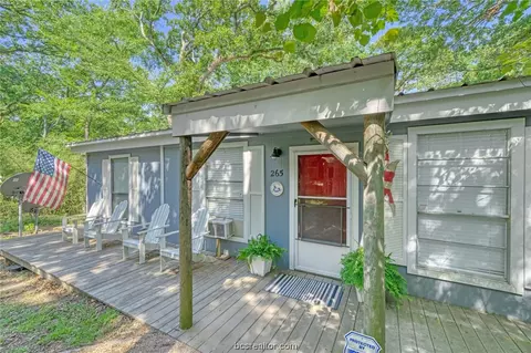 9927 C Hoppess Rd, Franklin, TX 77856