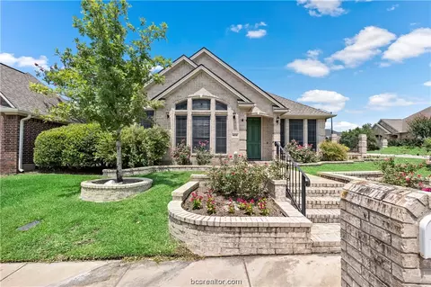 4701 Stonebriar, College Station, TX 77845