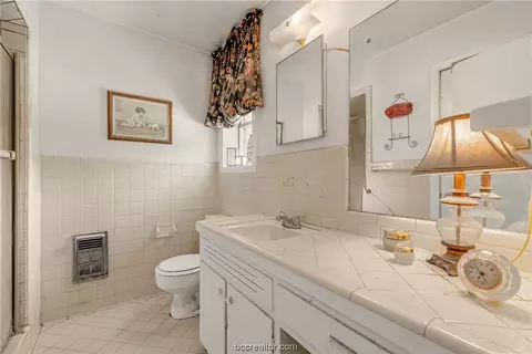 409 Leslie Dr, Bryan, TX 77802 photo 17