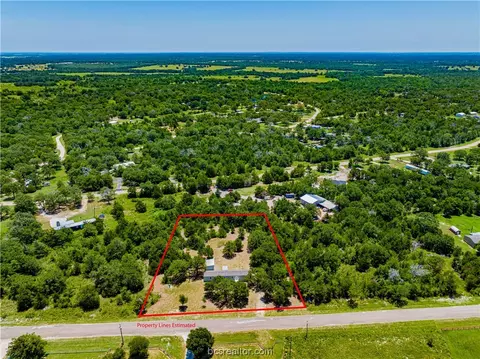 1319 Beaver Creek Dr, Caldwell, TX 77836