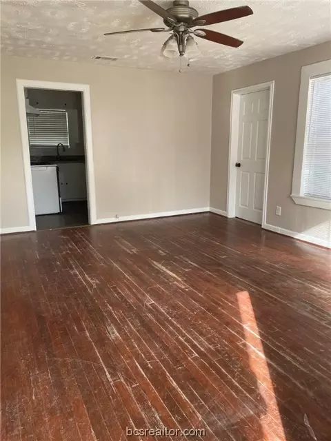 2612 Todd St, Bryan, TX 77802 photo 3