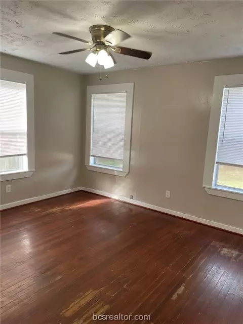 2612 Todd St, Bryan, TX 77802 photo 6