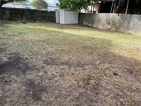 2612 Todd St, Bryan, TX 77802 photo 11