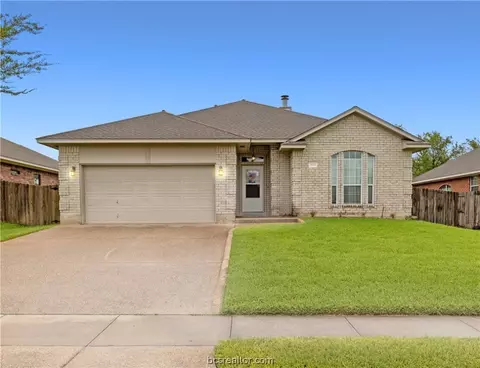 1112 Petersburg Ct, College Station, TX 77845
