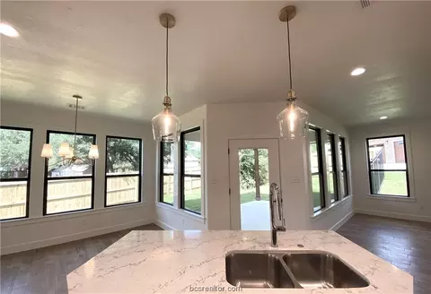 2005 Cassandra Ct, Bryan, TX 77807 photo 7