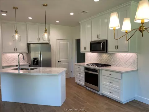 2005 Cassandra Ct, Bryan, TX 77807 photo 6