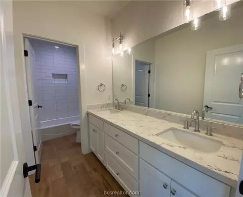 2005 Cassandra Ct, Bryan, TX 77807 photo 17