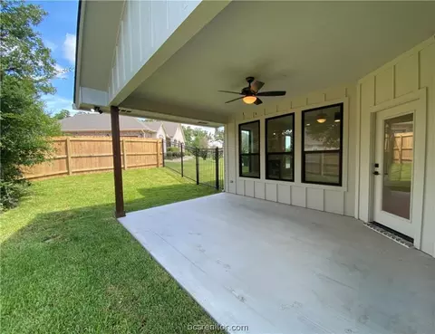 2005 Cassandra Ct, Bryan, TX 77807 photo 3