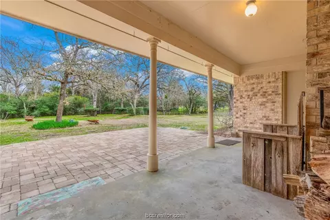3109 Overcrest Dr, Bryan, TX 77808 photo 23