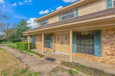 3109 Overcrest Dr, Bryan, TX 77808 photo 4