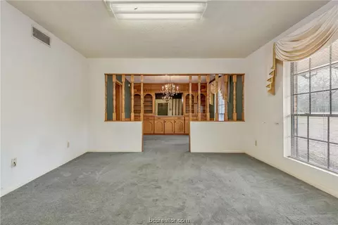3109 Overcrest Dr, Bryan, TX 77808 photo 6