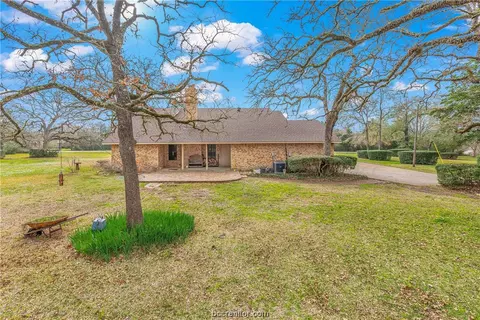 3109 Overcrest Dr, Bryan, TX 77808 photo 26