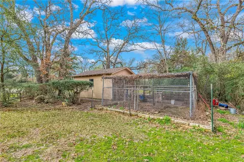 3109 Overcrest Dr, Bryan, TX 77808 photo 27