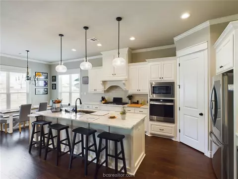 3055 Wolfpack Loop, Bryan, TX 77808 photo 7