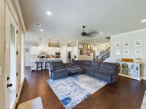 3055 Wolfpack Loop, Bryan, TX 77808 photo 6