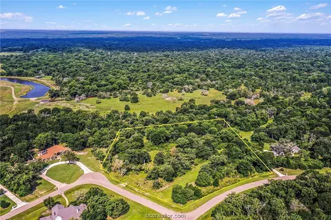 9261 Balmoral, Iola, TX 77861