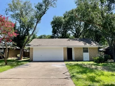 3006 Bluestem Dr, College Station, TX 77845
