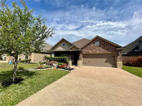 4281 Rock Bend Dr, College Station, TX 77845
