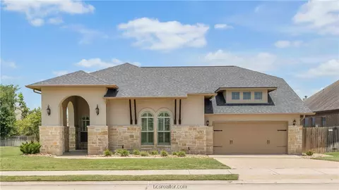 4201 Downton Abbey, College Station, TX 77845