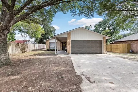 4138 Willow Oak St, Bryan, TX 77802